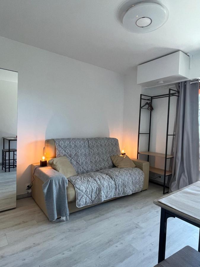 Charmant Studio Avec Terrasse Et Parking A Vence Bagian luar foto
