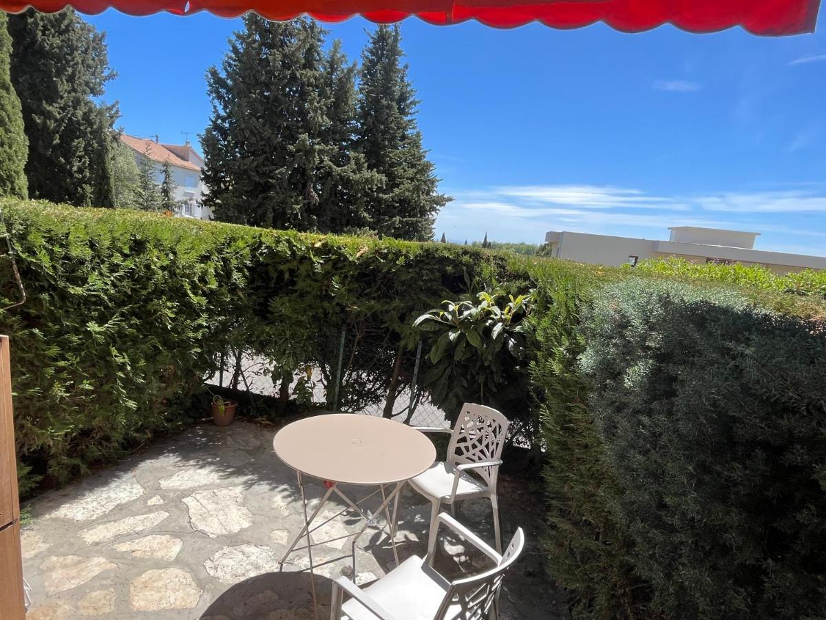 Charmant Studio Avec Terrasse Et Parking A Vence Bagian luar foto
